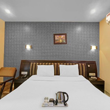 Townhouse The Grand Plaza Hotel ไฮเดอราบัด ภายนอก รูปภาพ
