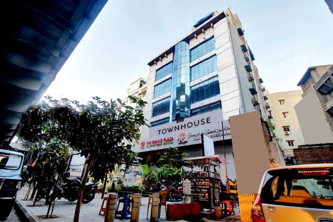 Townhouse The Grand Plaza Hotel ไฮเดอราบัด ภายนอก รูปภาพ