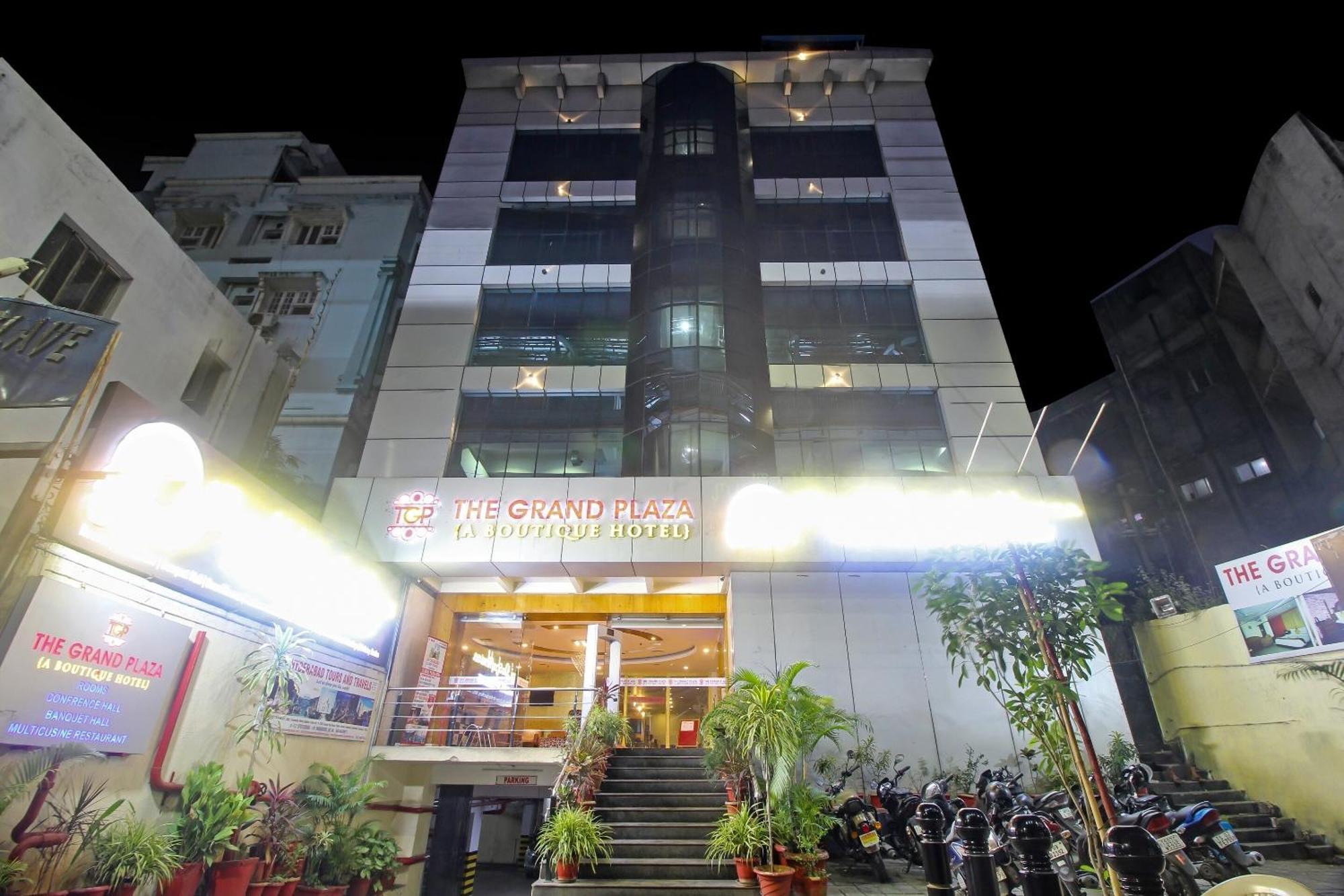 Townhouse The Grand Plaza Hotel ไฮเดอราบัด ภายนอก รูปภาพ